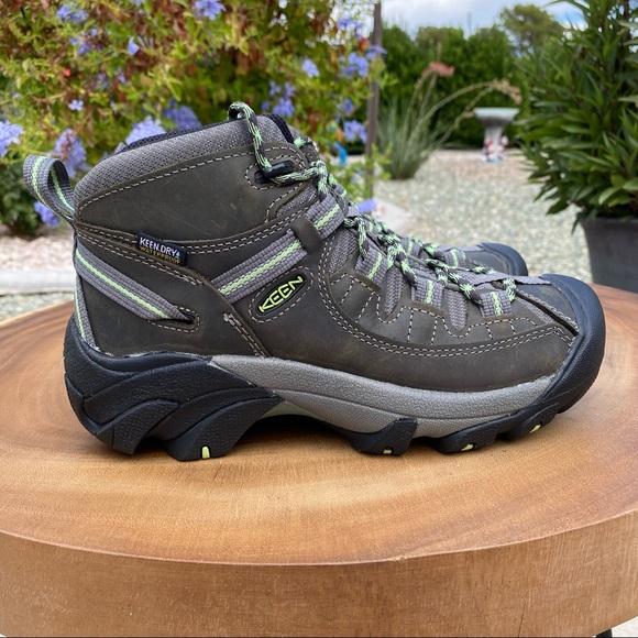 Keen Targhee Ii Womens Mid Hiking Boots 